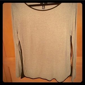 Gap long-sleeved t-shirt